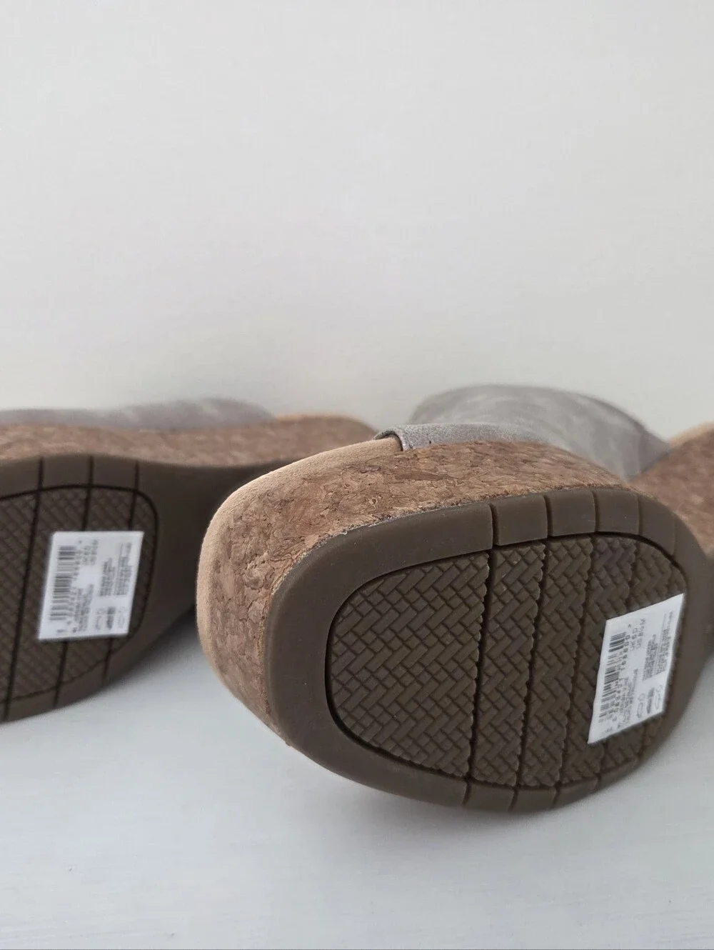 Clarks Comfort Cork Platform Mules - Metallic Silver/Gray